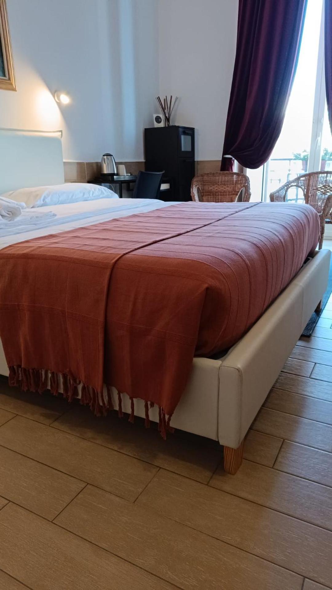 H22 Hotel Napels