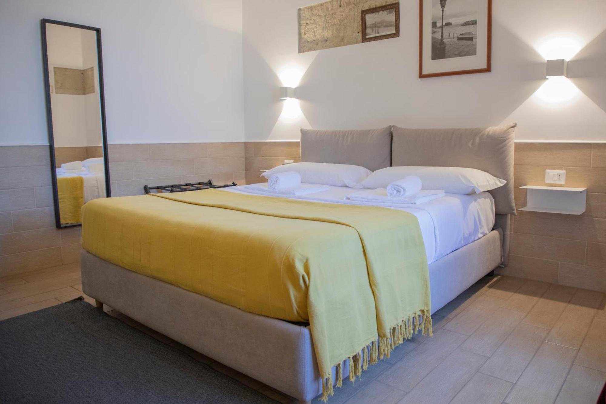 H22 Hotel Napels